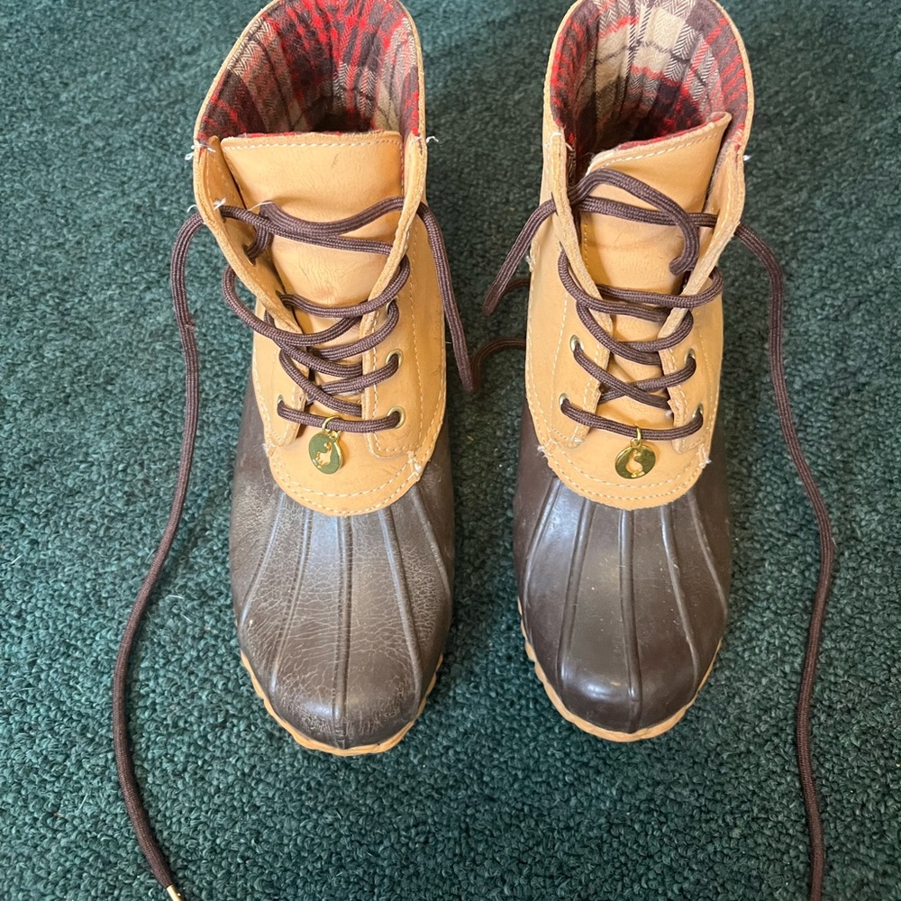 Leather lace up duck rain boots